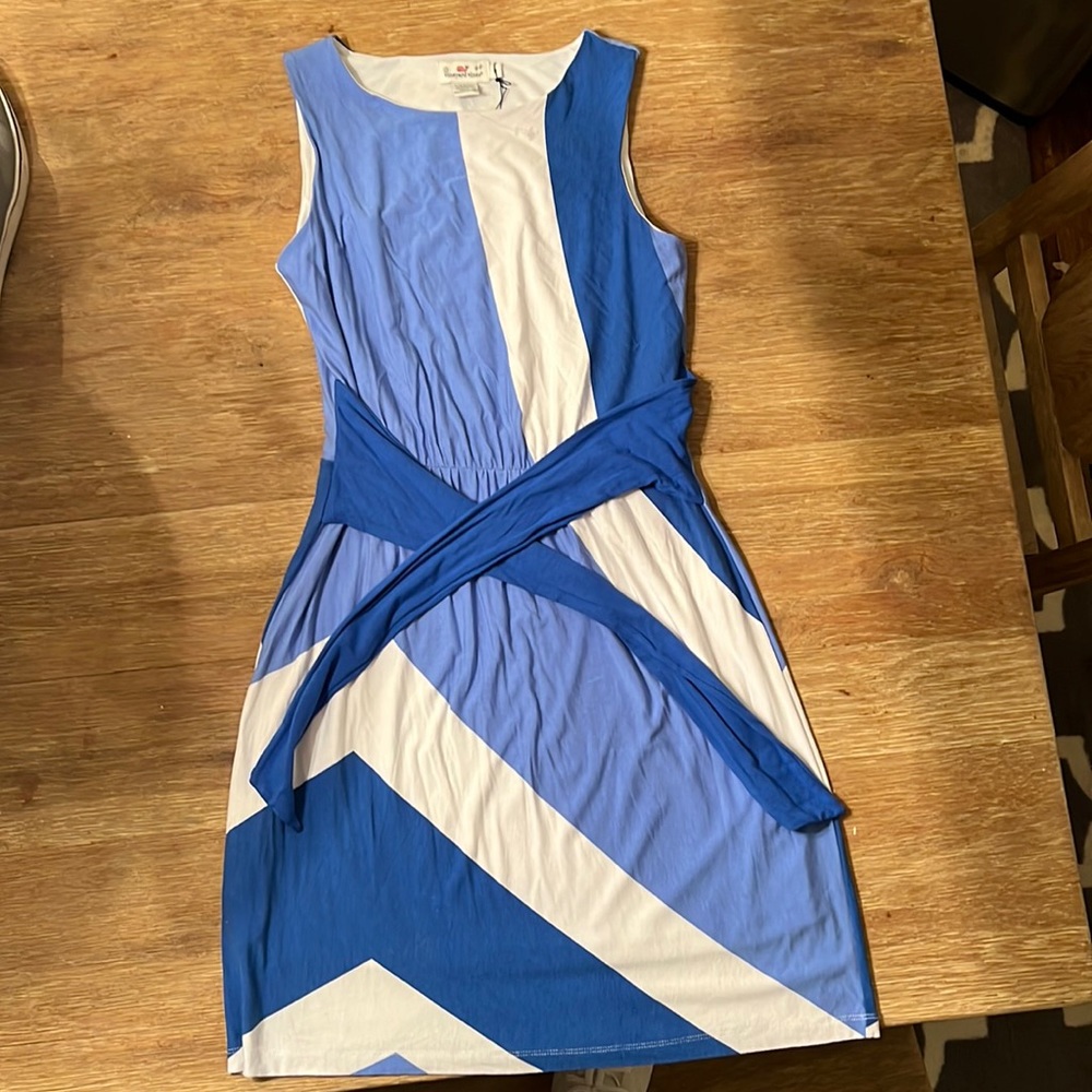 Vineyard Vines, jersey dress, elastic waist.